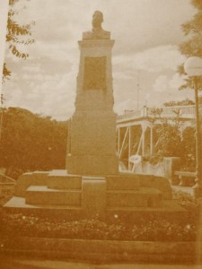 monumento ary parreiras