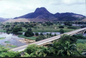 serra da bolivia e ponte  